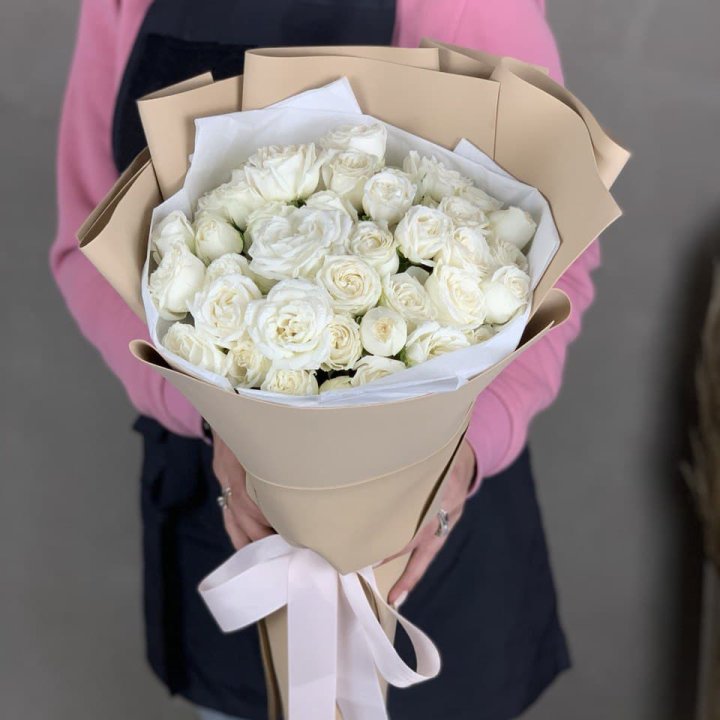 Lady Bombastik Pionka  в Великом Новгороде