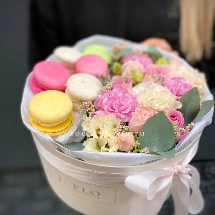 Бокс с макаронс "Тендернес" с доставкой в Великом Новгороде