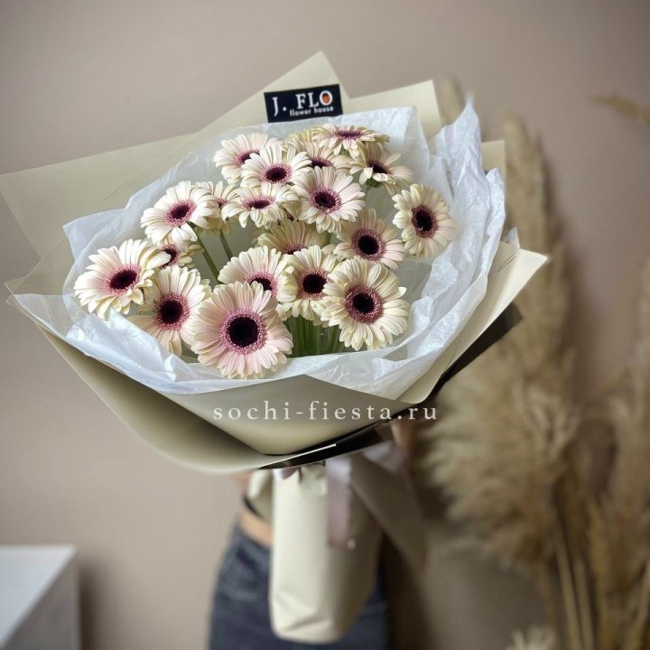 Букет голландских гербер "Свит" в Великом Новгороде