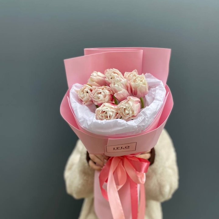 9 нежных тюльпанов в Великом Новгороде