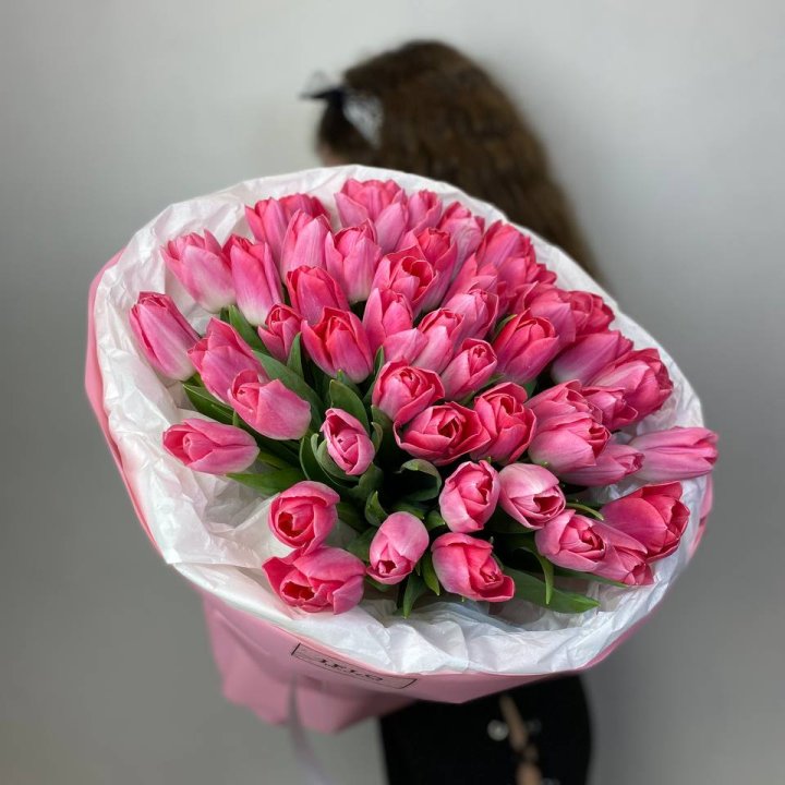 51 розовый тюльпан "Рози" в Великом Новгороде