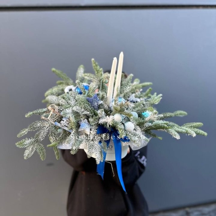 Новогодняя композиция в коробке  в Великом Новгороде