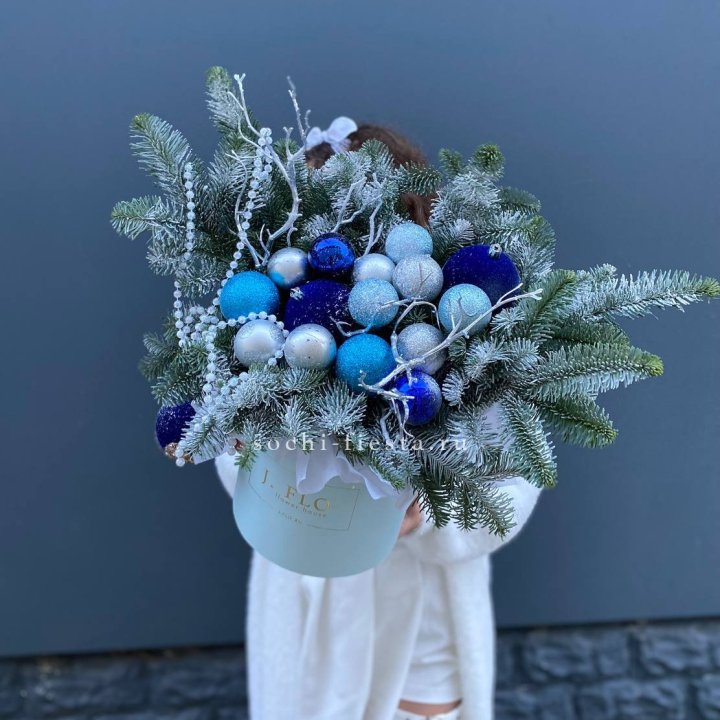 Композиция "Голубая бездна" в Великом Новгороде