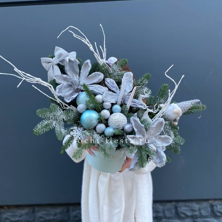 Композиция "Снежный цветок" в Великом Новгороде