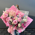 Заказать БУКЕТЫ ИЗ ЦВЕТОВ в Великом Новгороде с доставкой и по самым низким ценам