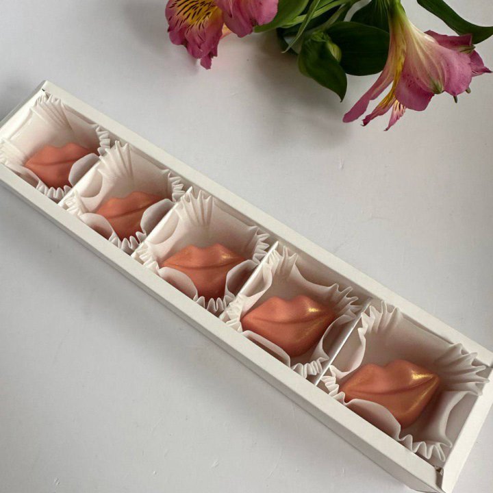 Бельгийский шоколад губки с доставкой в Великом Новгороде