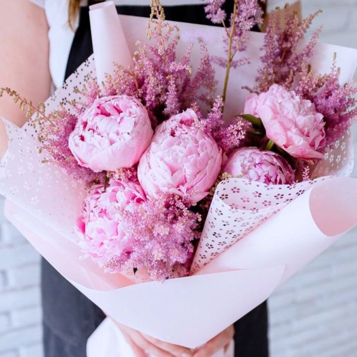 Букет пионов "Мелиса" в Великом Новгороде
