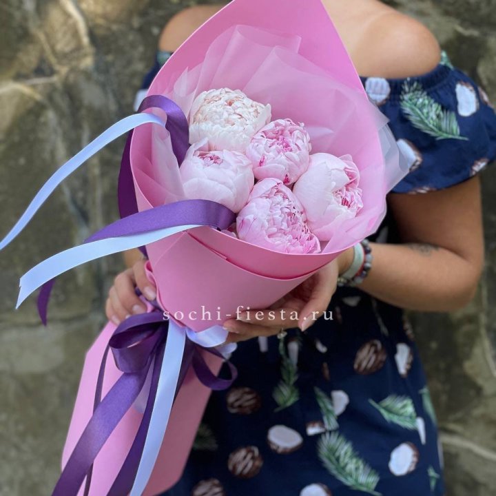 Букет пионов "НАЙ" в Великом Новгороде