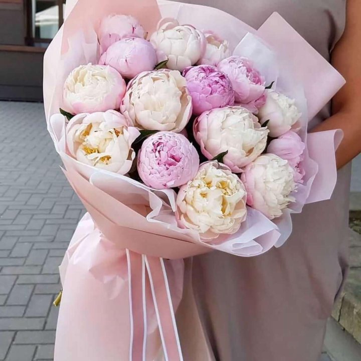 Букет пионов "Маршмелоу" в Великом Новгороде