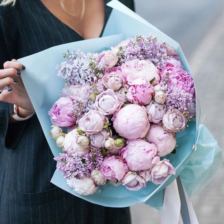 Букет "Блю логан" в Великом Новгороде