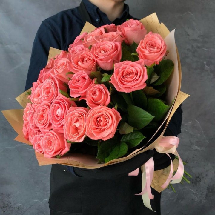 Букет роз "Карина" в Великом Новгороде