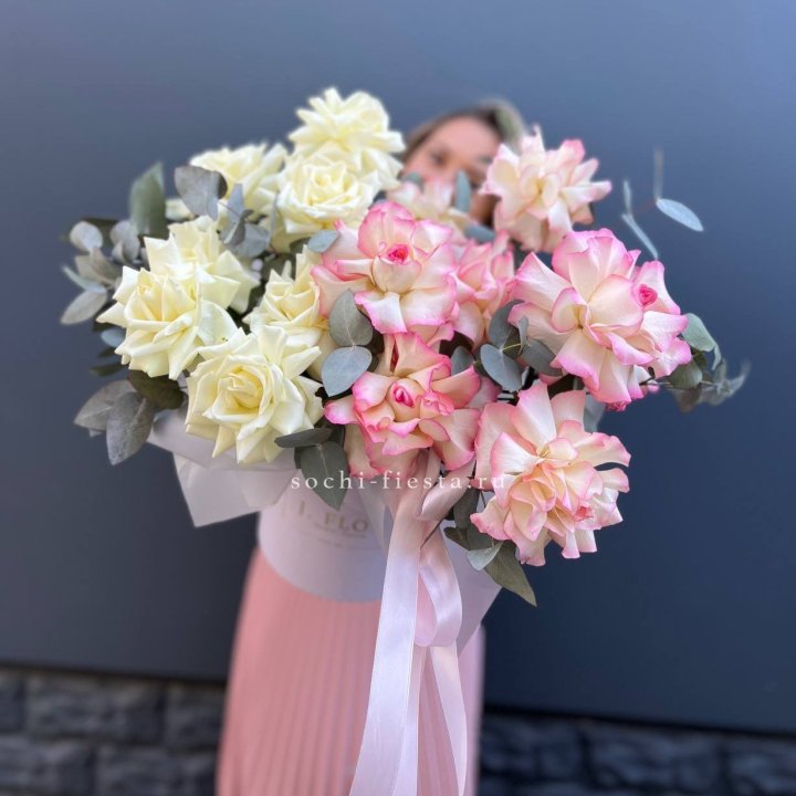 15 Французских роз в боксе в Великом Новгороде