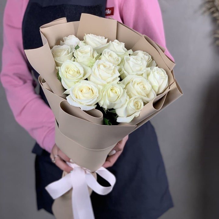 15 белых роз миракли в Великом Новгороде