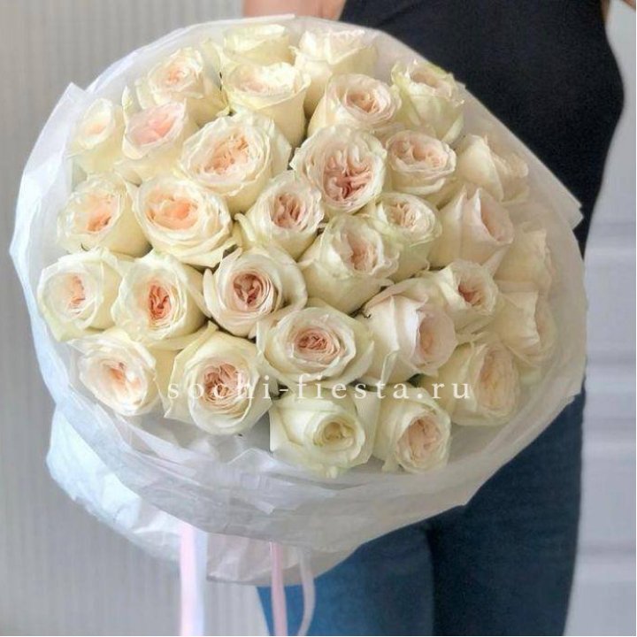 35 роз Охара в Великом Новгороде