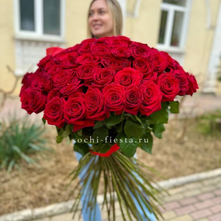 101 голландская роза в Великом Новгороде