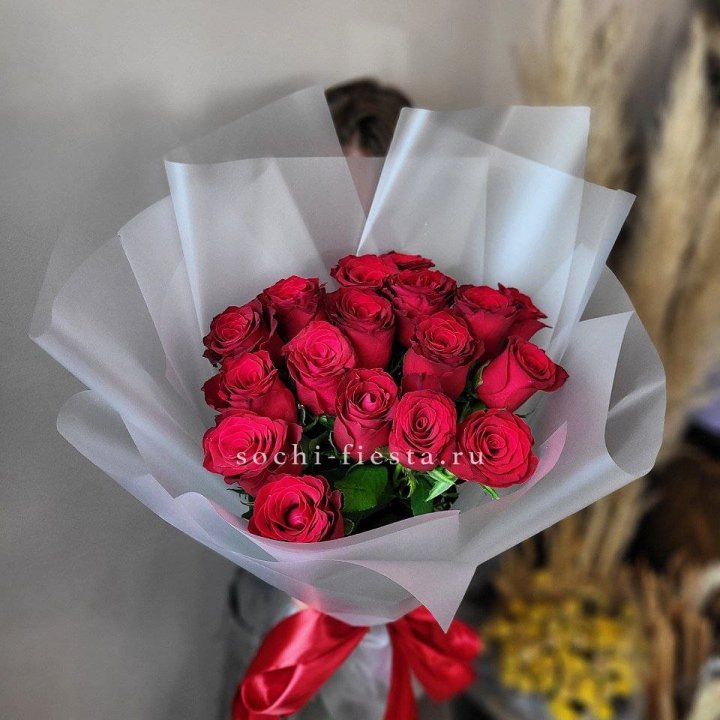 17 красных роз "Нет времени ждать" в Великом Новгороде