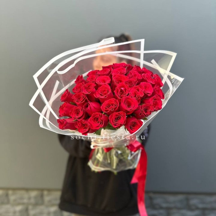 31 красная роза в Великом Новгороде