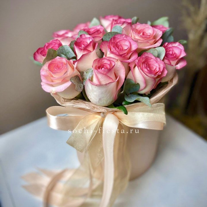 19 Роз Джумилия в коробке в Великом Новгороде