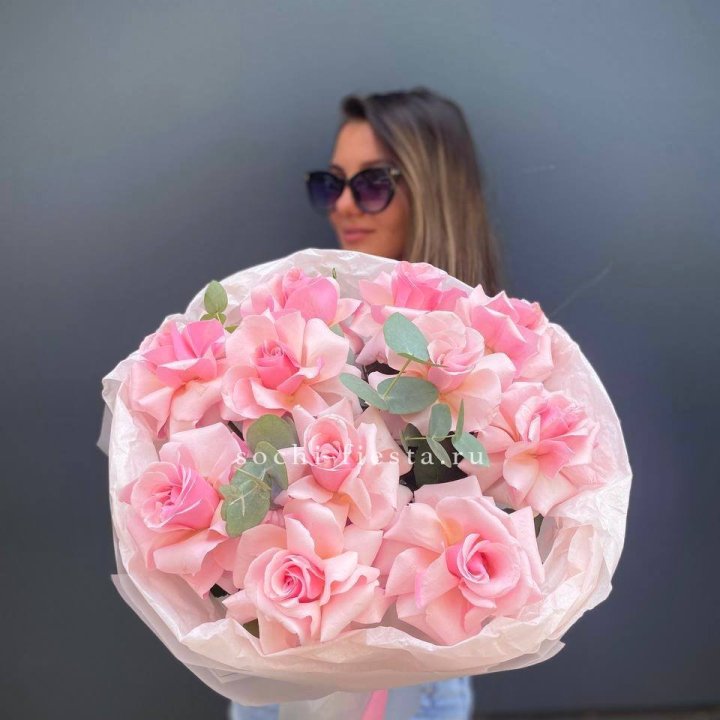 Букет роз "Минифу" в Великом Новгороде