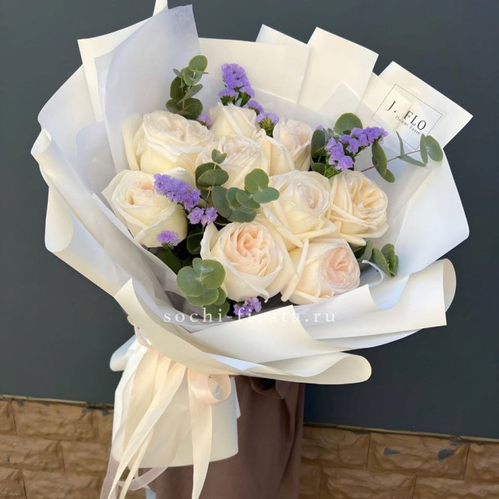 Букет из роз Вайт охара в Великом Новгороде