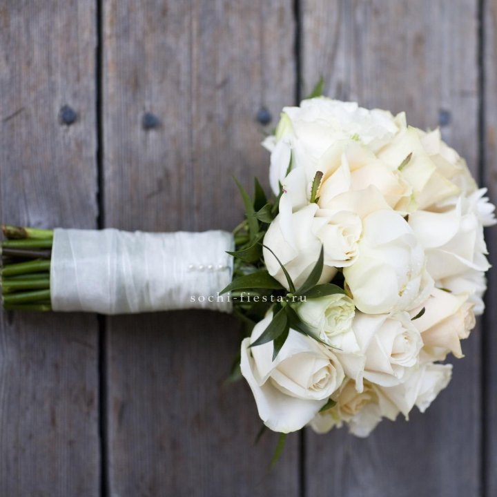 Свадебный букет №2 в Великом Новгороде