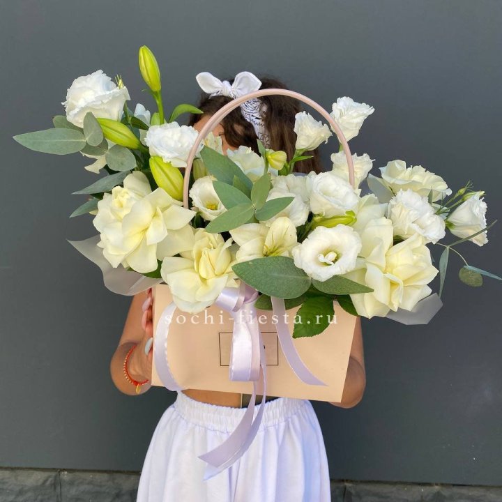 Сумочка цветов "Матина" в Великом Новгороде