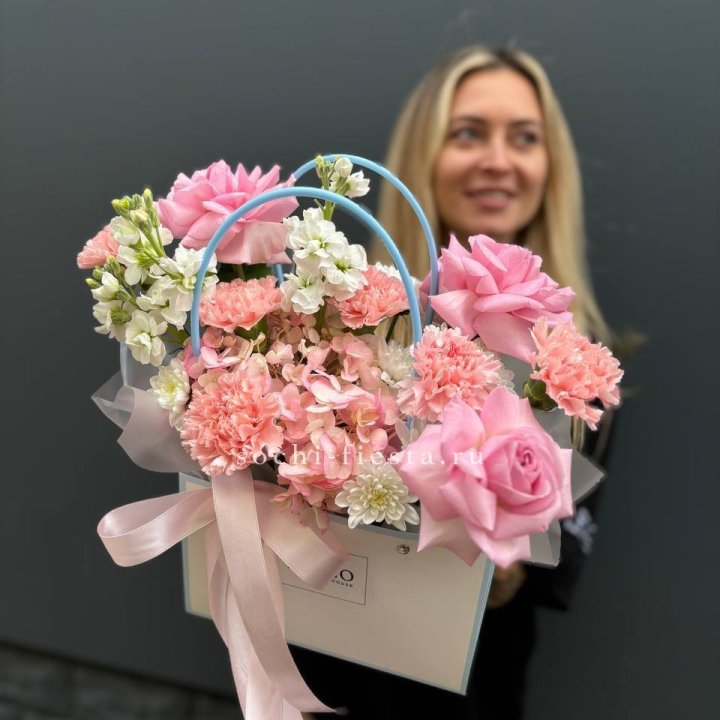 Сумочка "Бал цветов" в Великом Новгороде