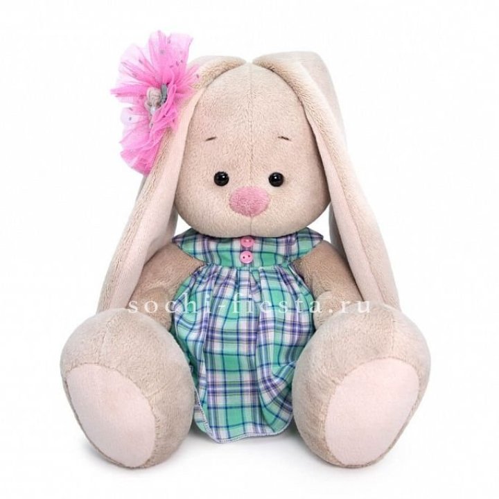 Зайка Ми в клетчатом платье в Великом Новгороде