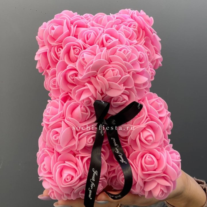 Игрушка медведь из розовых роз в Великом Новгороде