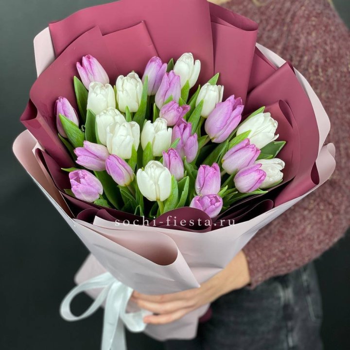 25 тюльпанов микс в Великом Новгороде