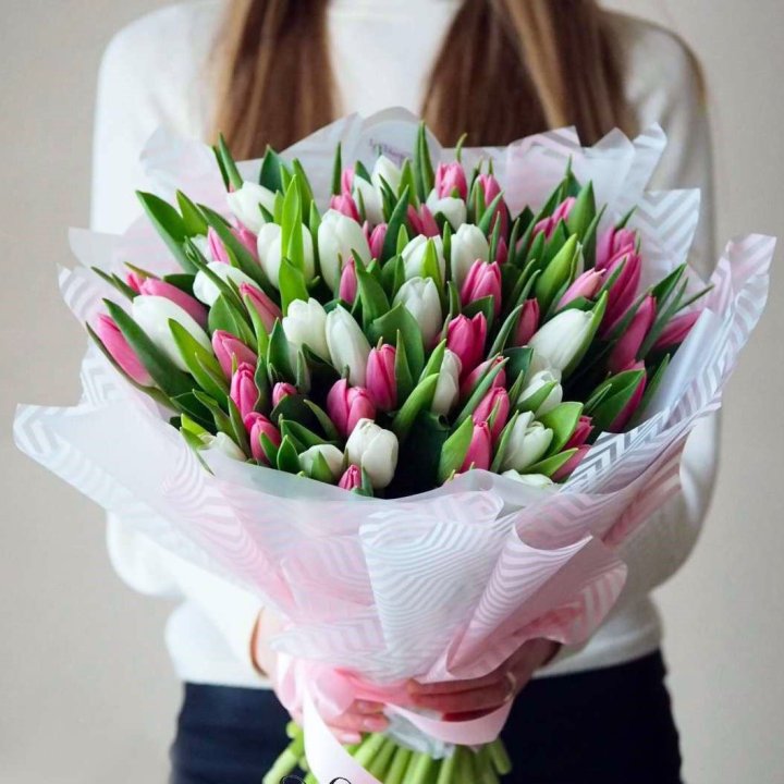 Букет тюльпанов "Лолита" в Великом Новгороде