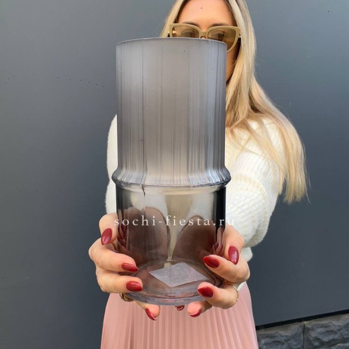 Стеклянная ваза №3 в Великом Новгороде