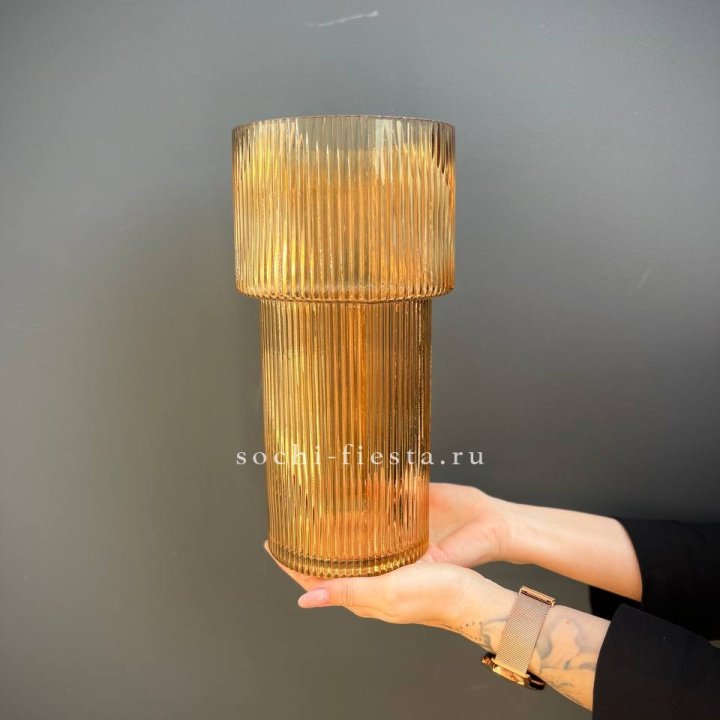 Стеклянная ваза №5 в Великом Новгороде